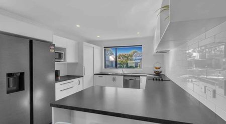 Enjoy the Best of Silverstream Living - Photo 4