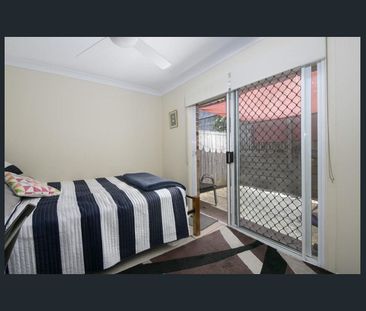 2/44 Ernest Street, Morningside, Qld 4170 - Photo 3