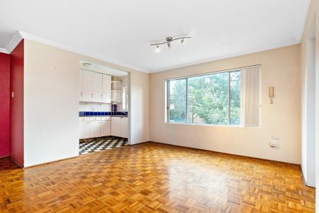 Modern Unit in Parramatta CBD - Photo 2