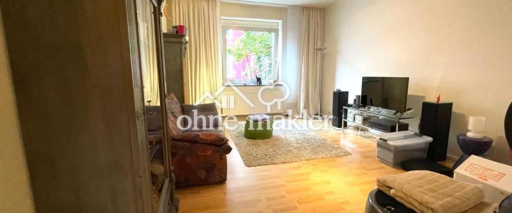 Charmante 2-Zimmer-Altbauwohnung mit Balkon - frei ab sofort - Foto 1