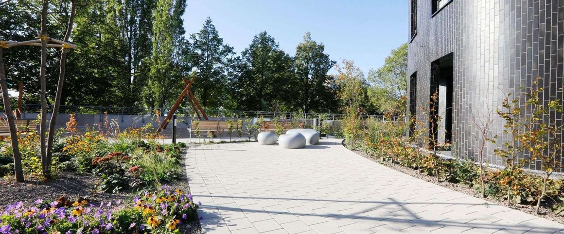 KÖLN-MÜLHEIM - TOLLES 2-ZIMMERAPPARTEMENT MIT RHEINBLICK IM NEUEN WOHNTURM "OPAL" DIREKT AM UFER! - Foto 1