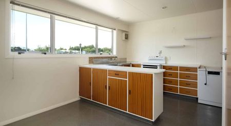 Springslands two bedroom - Photo 2