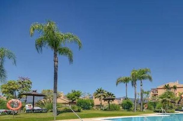 2 bedroom luxury Flat for rent in Benahavís, Andalusia - Photo 1