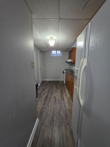 For Lease - 75 Glenthorne Drive Unit# Bsmt, Toronto, Ontario - Photo 2