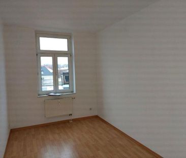 helle, gut geschnittene 2-RaumWohnung mit Balkon und EBK - Foto 1