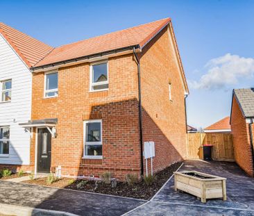 3 bedroom semi-detached house to rent - Photo 6