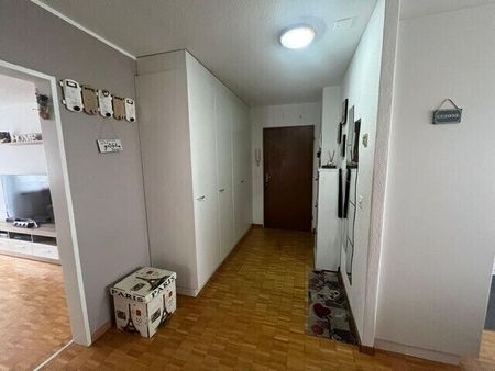 APPARTEMENT 31/2 PIÈCES À BUCHRAIN (LU), MEUBLÉ, TEMPORAIRE - Foto 2