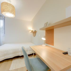 QUIVOGNE Roommate 4 Bedrooms at Lyon 2e - Photo 2