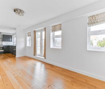 2 bedroom flat to rent - Photo 2