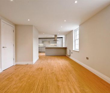 3 bedroom apartment to rent - Photo 5