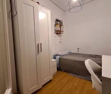 Carrer de Matias Perelló, Valencia, Valencian Community 46005 - Photo 6