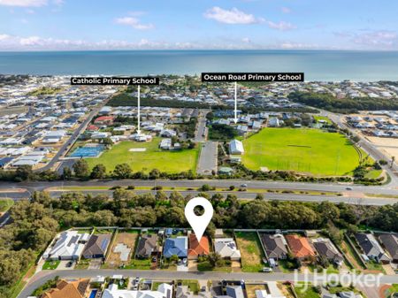 Elegance, Comfort, and Convenience - Photo 4