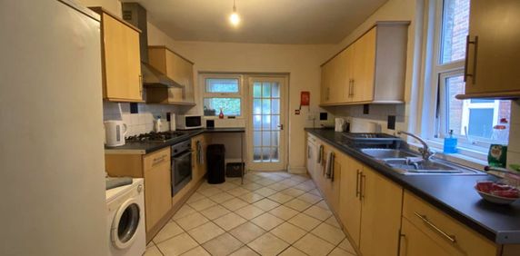 Tennyson Road Room 2 - Photo 2