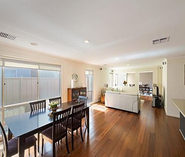 87 Rutherglen Crescent, Gowanbrae VIC 3043 - Photo 3