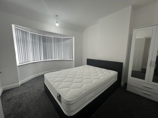 Lady Margaret Road, Greater London, UB1 - Photo 1