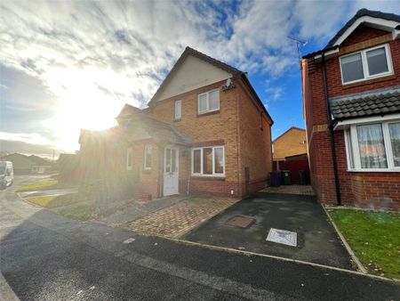 Armstead Road, Pendeford, Wolverhampton, West Midlands, WV9 - Photo 5
