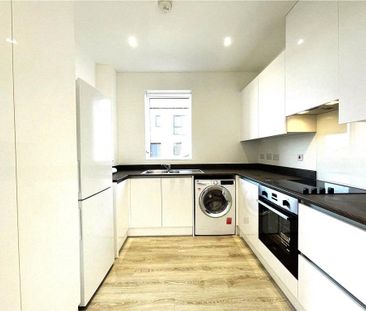 3 bedroom end of terrace house to rent - Photo 6