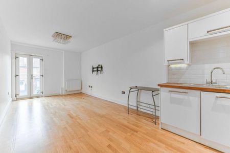 2 bedroom flat to rent - Photo 4