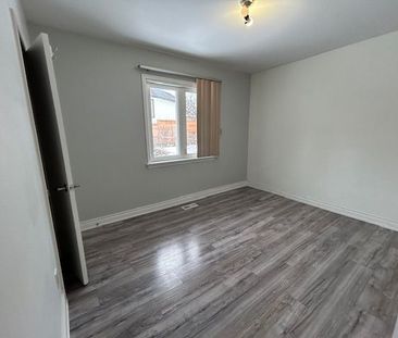 For Lease - 20 Jacinta Drive, Toronto, Ontario - Photo 5