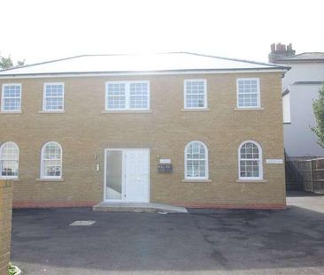 Carriage Mews, Clarence Row, Gravesend, Kent, DA12 - Photo 4