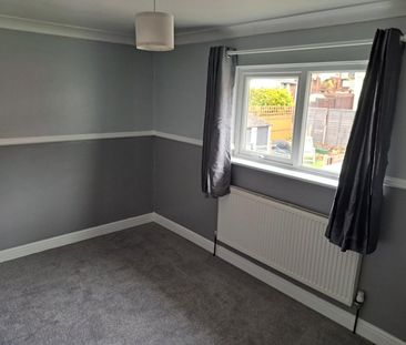 3 Bed Terraced House, Sturminster Road, BS14 - Photo 3