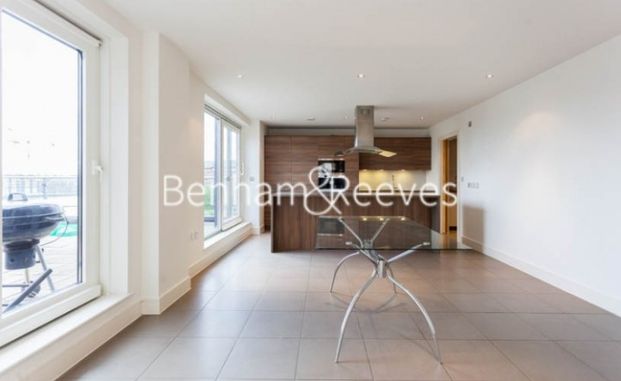 3 Bedroom flat to rent in Boxtree House, Imperial Wharf, SW6 - Photo 1