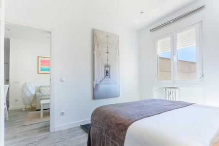 Calle de Santa Ana, Madrid, Community of Madrid 28005 - Foto 4