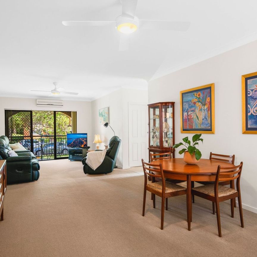 Spacious 2 Bedroom Apartment of Unbeatable Convenience - Photo 1