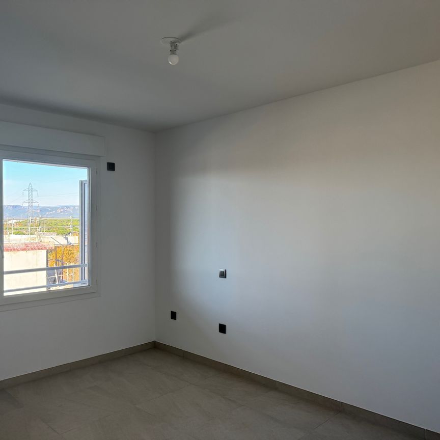 Location Appartement 2 pièces 46m² FREJUS 83600 - Photo 1