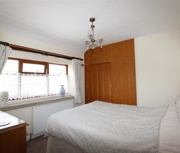 2 bedroom cottage to rent - Photo 1