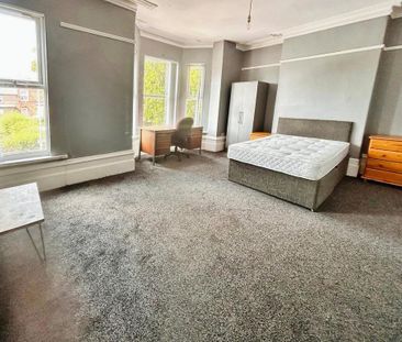 7 bedroom semi-detached house to rent - Photo 2