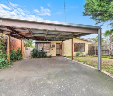 Freshly Painted Family Home in Frankston High School Zone - Photo 6