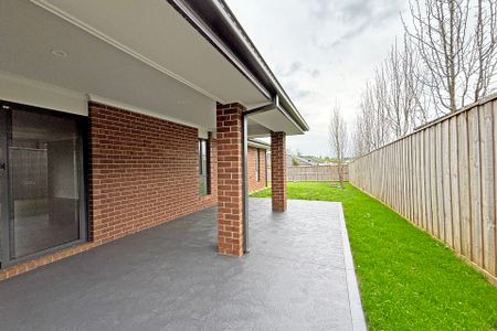 13 Eve Road, Warragul. - Photo 4