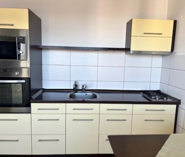 Pronájem bytu 2+1 78 m2 - Fotografie 2