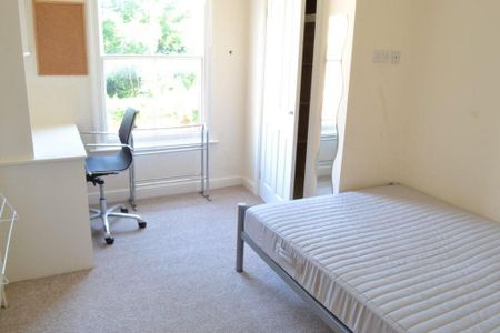 4 bedroom house to rent - Photo 2