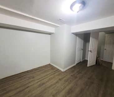 For Lease - 477 Dean Avenue Unit# 18, Oshawa, Ontario - Photo 4
