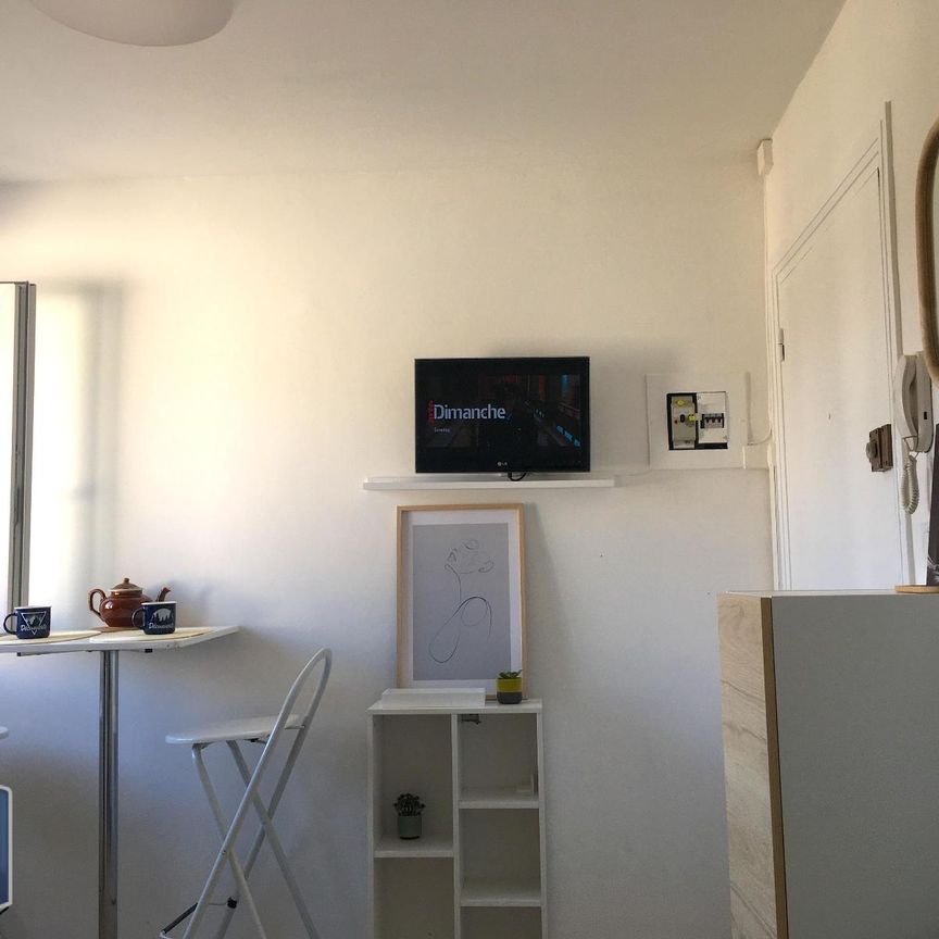 Location Appartement 1 pièce 10m² BEAUVAIS 60000 - Photo 1