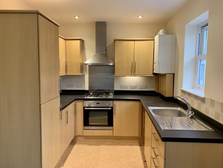 2 bedroom flat to rent - Photo 3