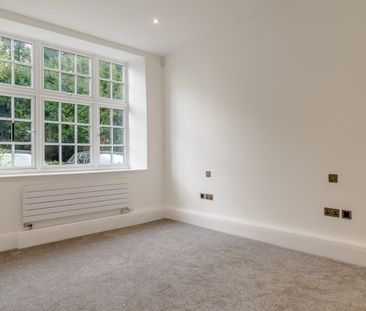 Scarcroft Grange, Wetherby Road, Scarcroft, LS14 3HJ - Photo 6