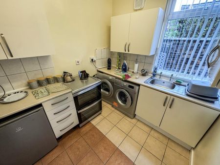 2 bedroom apartment to rent - Photo 2