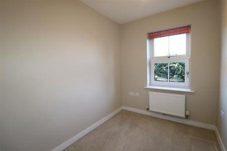3 bedroom terraced bungalow to rent - Photo 2