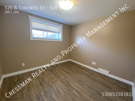 2 Bedroom Basement Suite - Photo 4