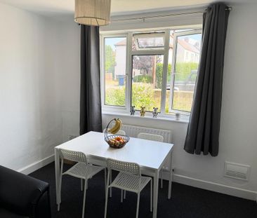 4 bedroom semi-detached house to rent - Photo 1