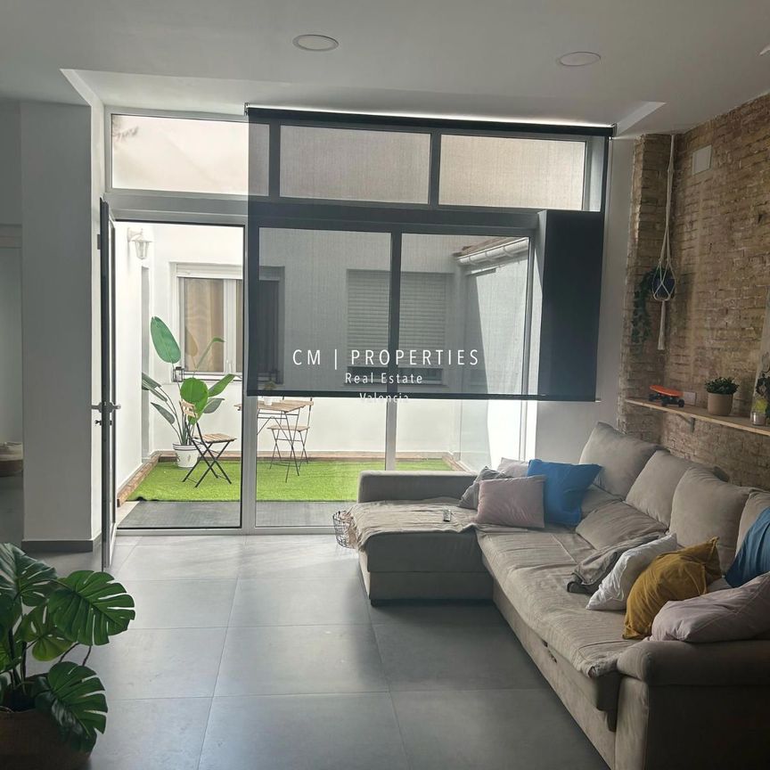 Piso de alquiler en Centelles Los, Russafa - Photo 1