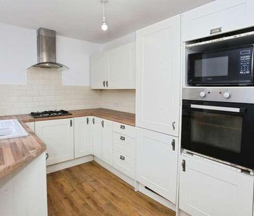 Bowleaze, Greenmeadow, Cwmbran, NP44 - Photo 1