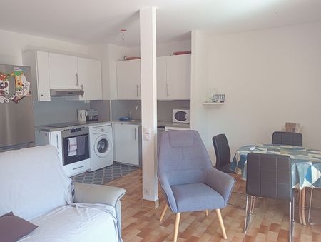 LOCATION : appartement T2/3 avec garage à CARRY LE ROUET - Photo 3