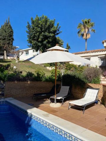 Alquiler de dúplex en Calle Golf del Candado - Photo 5