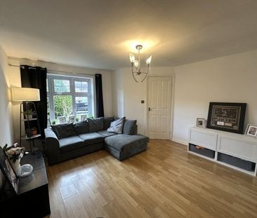 Honeysuckle Grove, Nottingham, NG13 - Photo 1