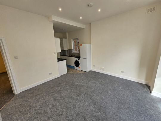 Harlesden Gardens, Harlesden, NW10 4EX, London - Photo 1