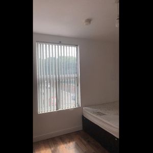 Studio Flat, Leeds, LS9 - Photo 2